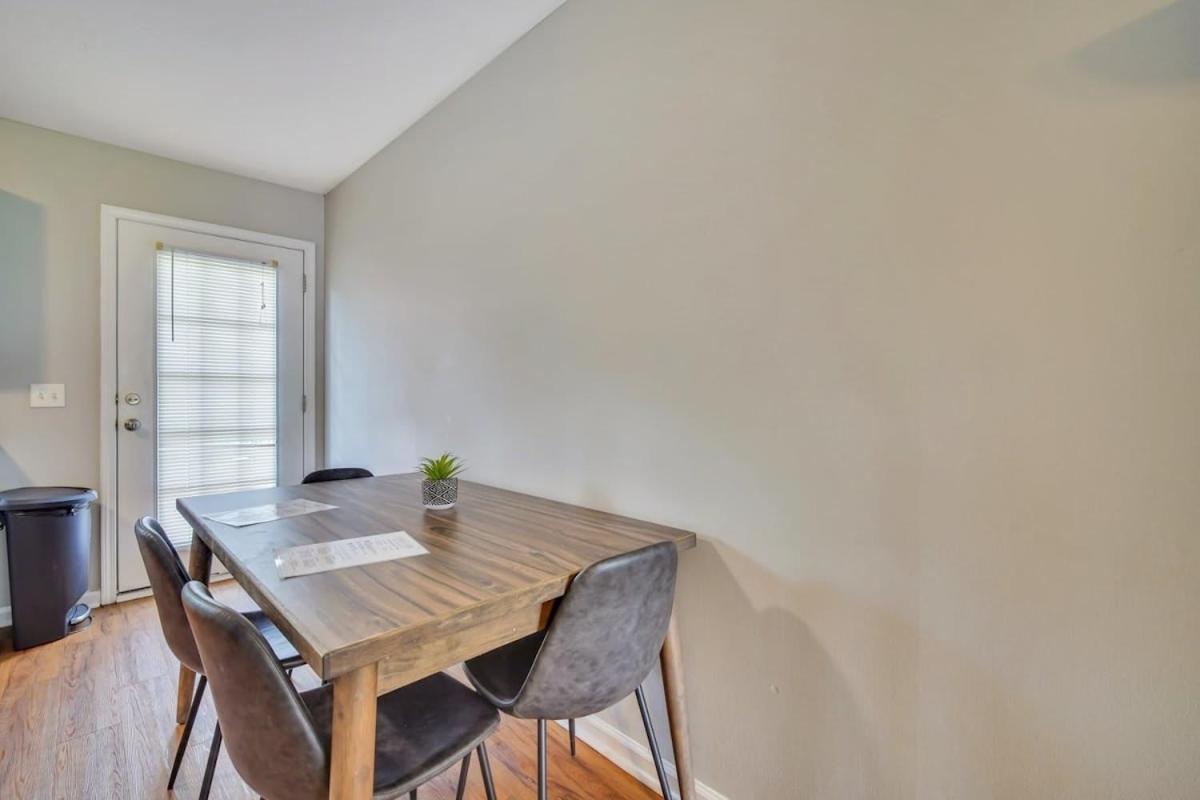 Charming Gray Home- 5 Mins From Gsu! Statesboro Buitenkant foto