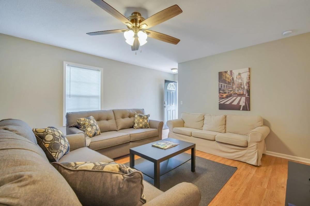 Charming Gray Home- 5 Mins From Gsu! Statesboro Buitenkant foto