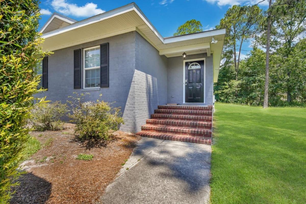 Charming Gray Home- 5 Mins From Gsu! Statesboro Buitenkant foto