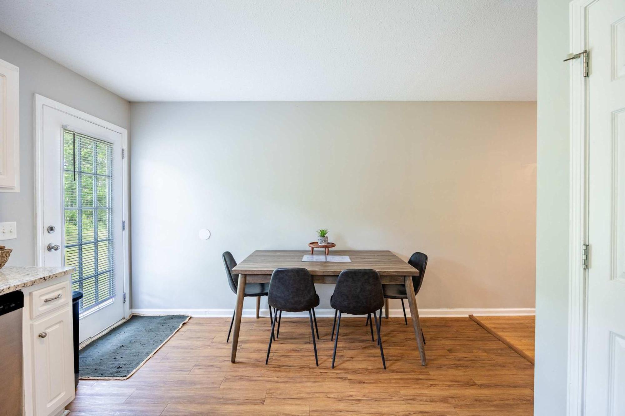 Charming Gray Home- 5 Mins From Gsu! Statesboro Buitenkant foto